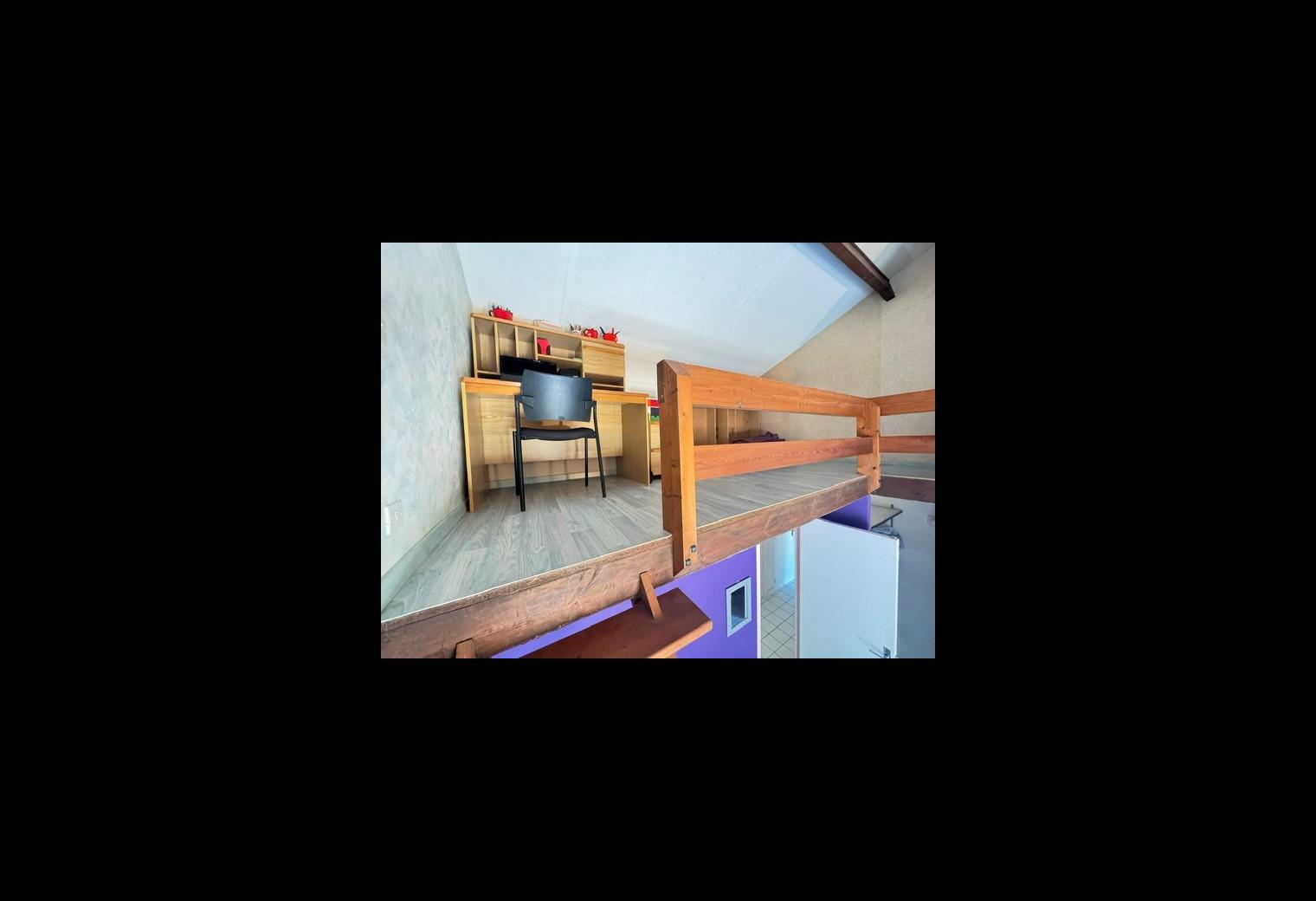 MEZZANINE 1