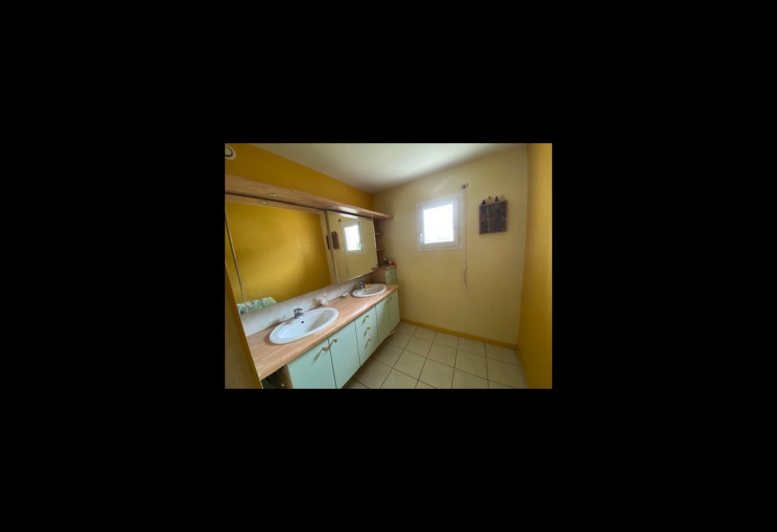 e8b00032-3891-417c-86cb-5664aae41027.jpg