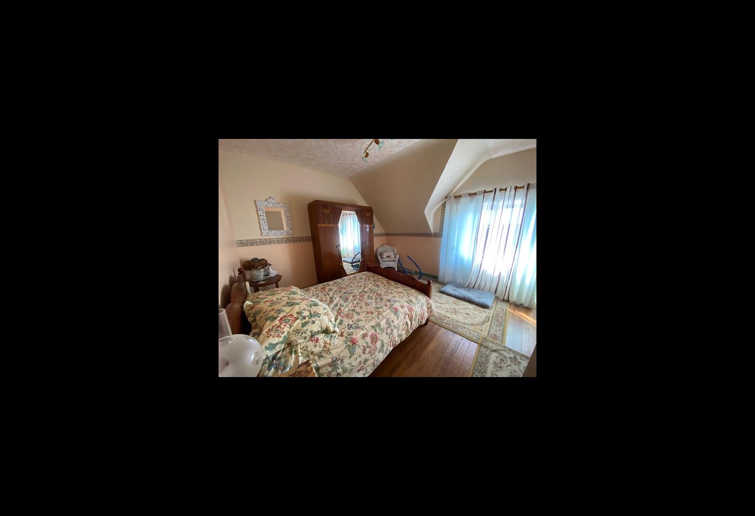 79b12d7f-2a30-457c-8725-9f7f7bc939a5.jpg