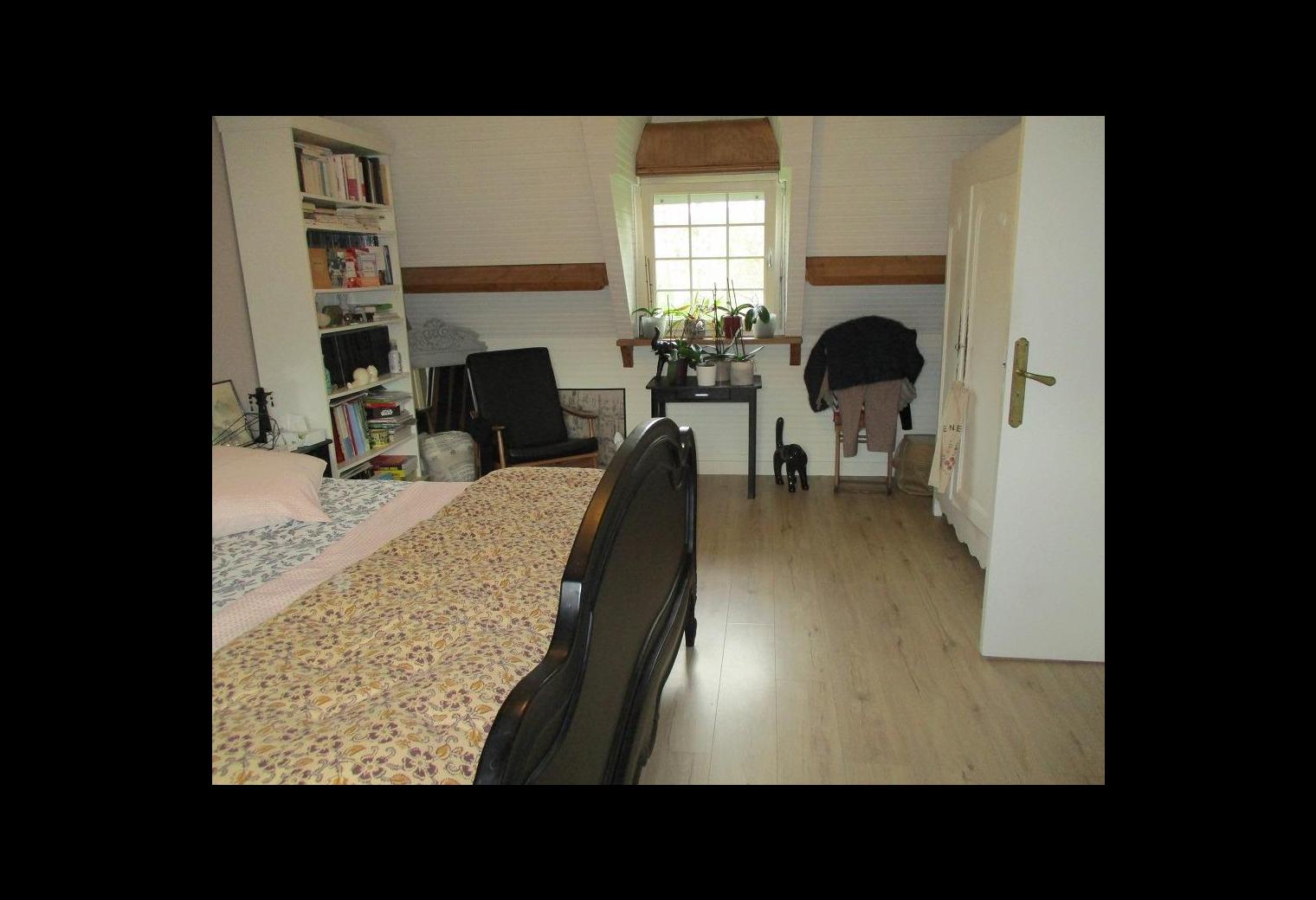 1efd913f-b8cc-4550-9da9-60603f08d9d3.jpg