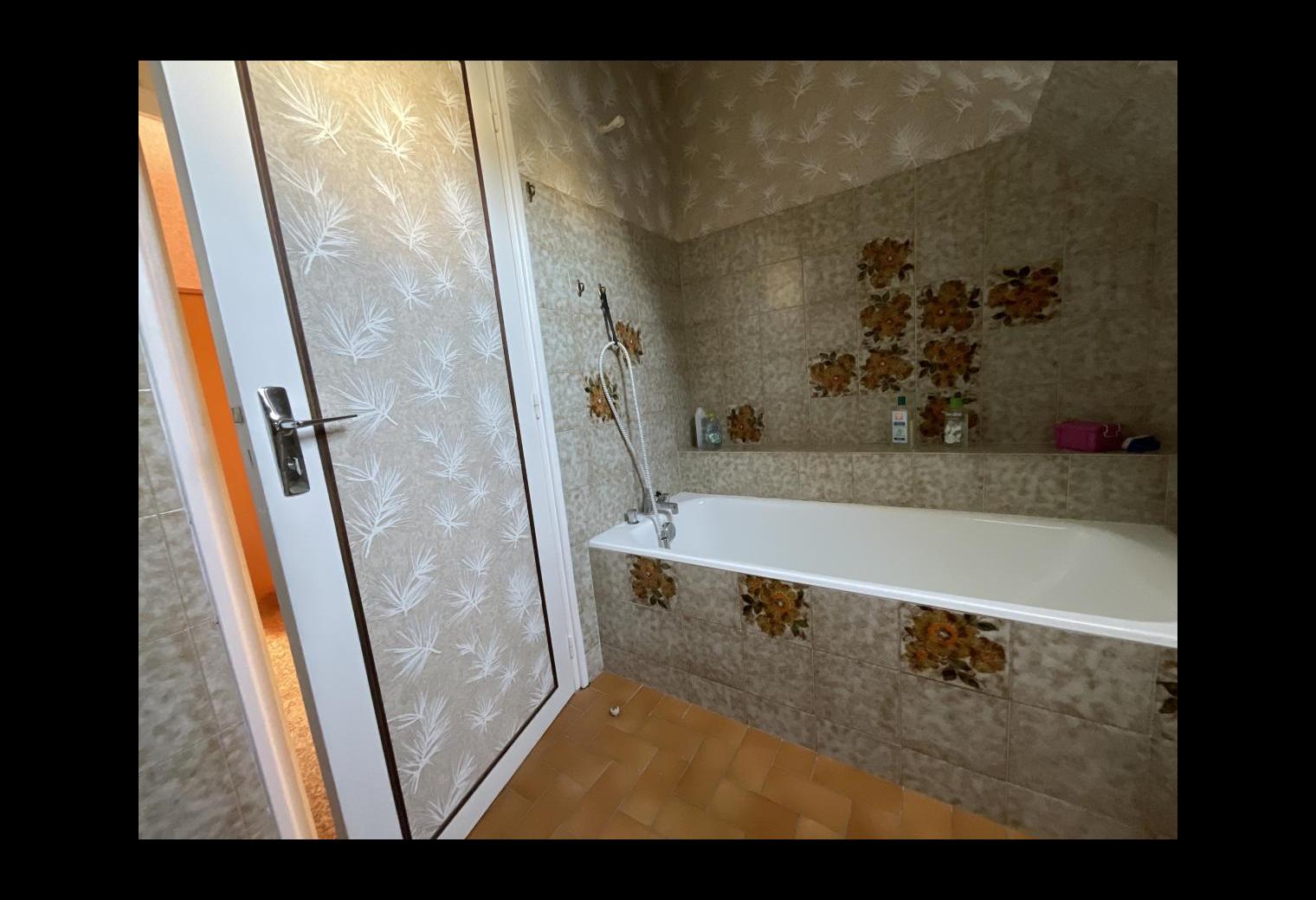 6a54eab3-2682-4cf6-baff-02d579bf56d7.jpg