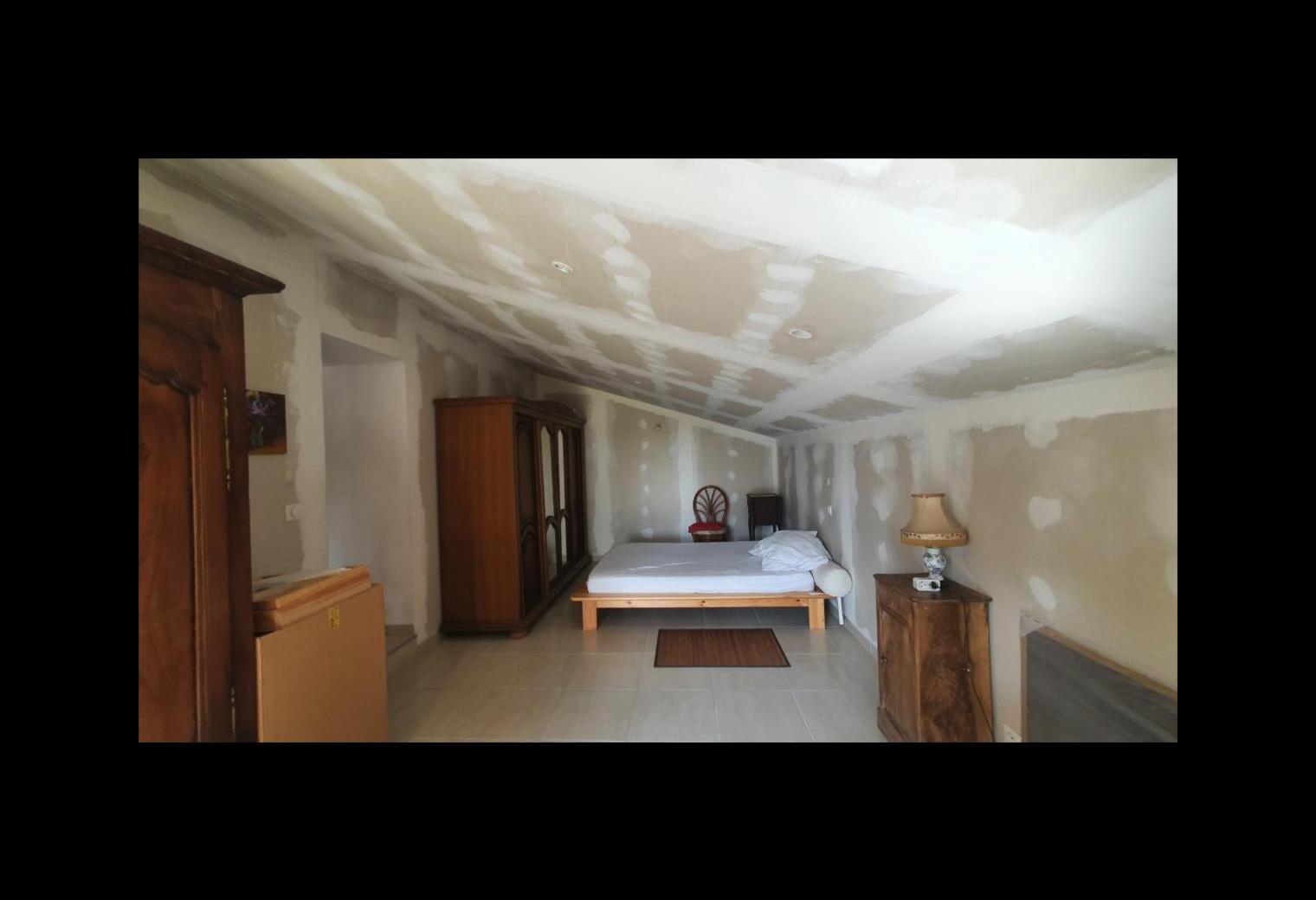 ffd45569-6061-4b3e-bd4d-8e715cb52cdd.jpg