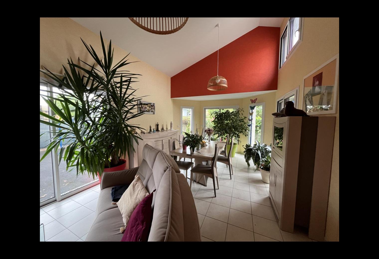 ddd5dec6-ef1d-4626-b594-0eef08d33b38.jpg