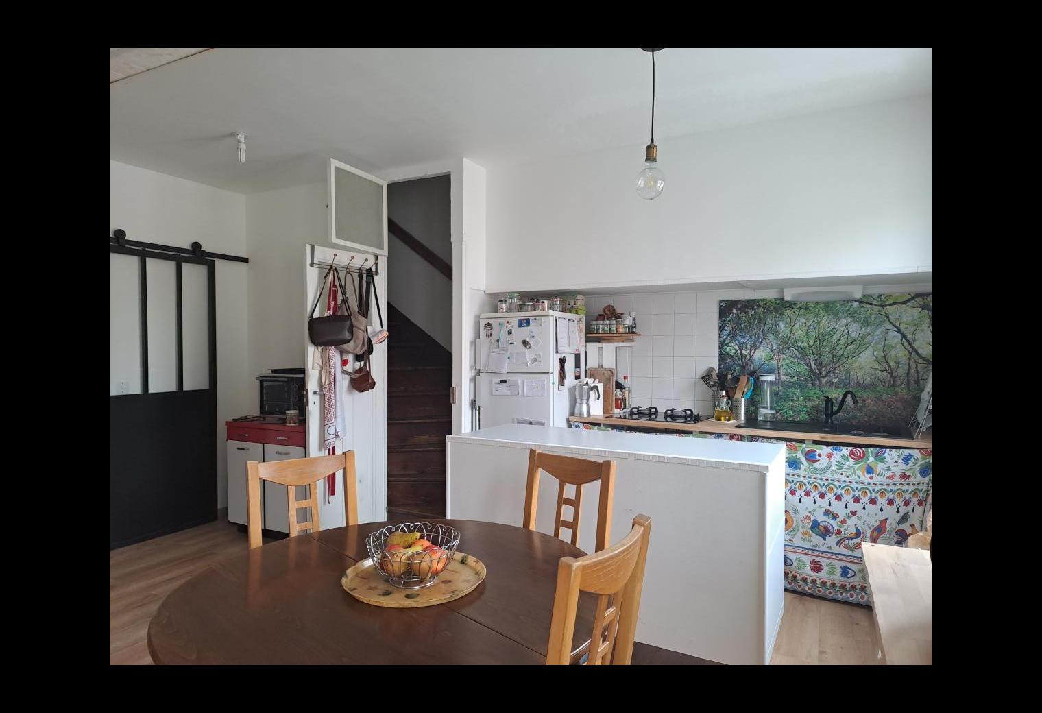 4d2793db-fc39-4c99-abd6-303557046e35.jpg