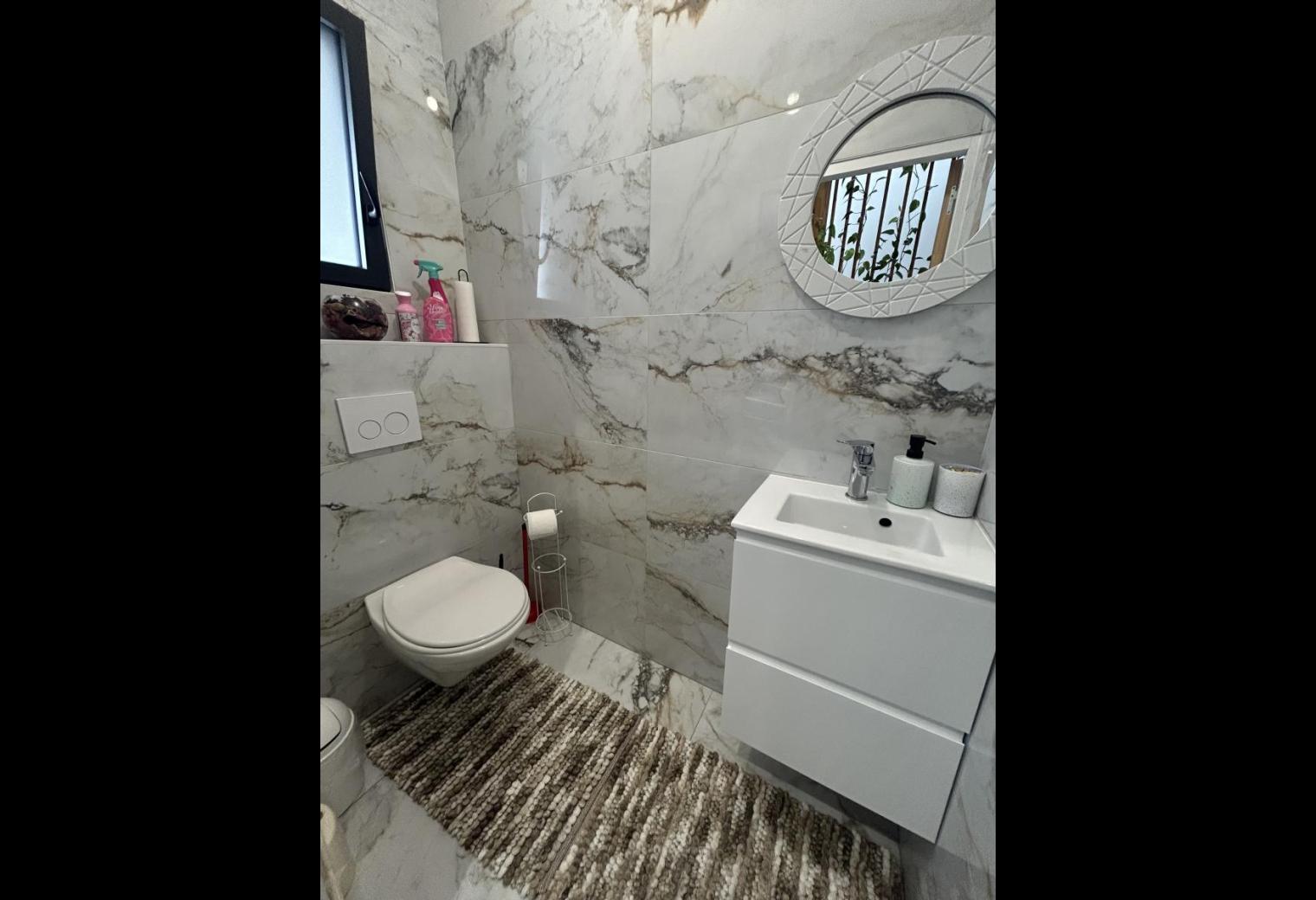 219bed11-785b-4975-817c-be744397c6b8.jpg