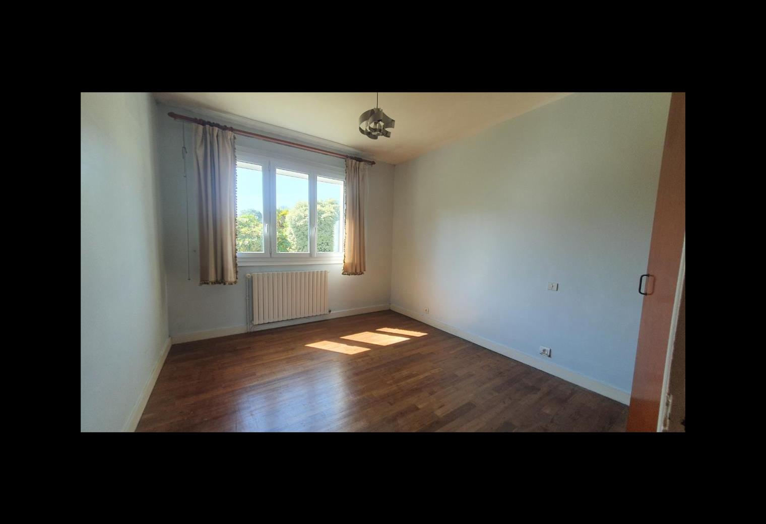 1bd0112f-aae9-4ffe-9e62-b1c96709e04e.jpg