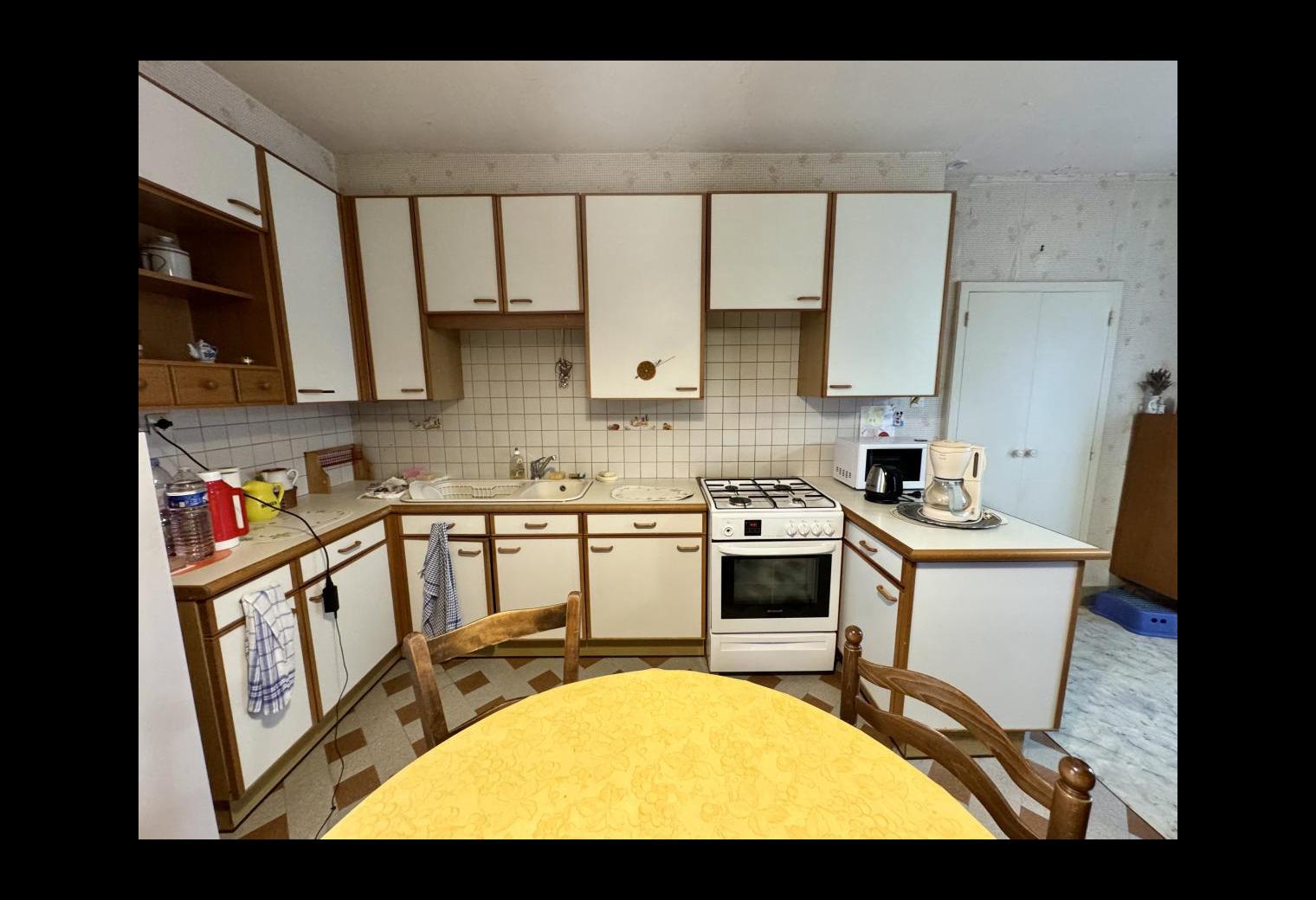 4b81ddfa-1f41-4bed-ab45-2b83cddbf094.jpg