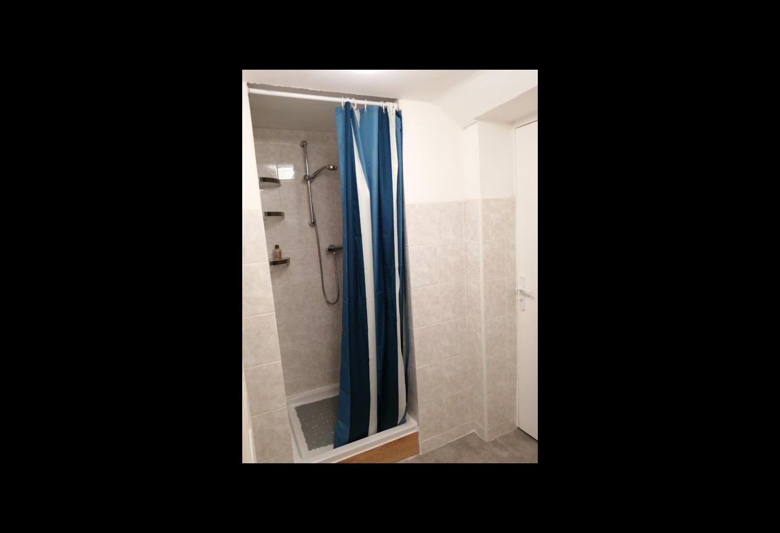 2dbd82ce-77bf-43c2-8179-f800da6fc417.jpg