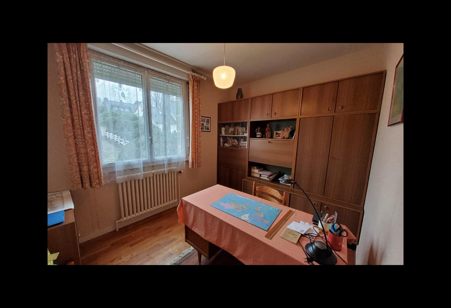 7a16d9bd-c3e0-4dfd-ae74-762d44ea934c.jpg