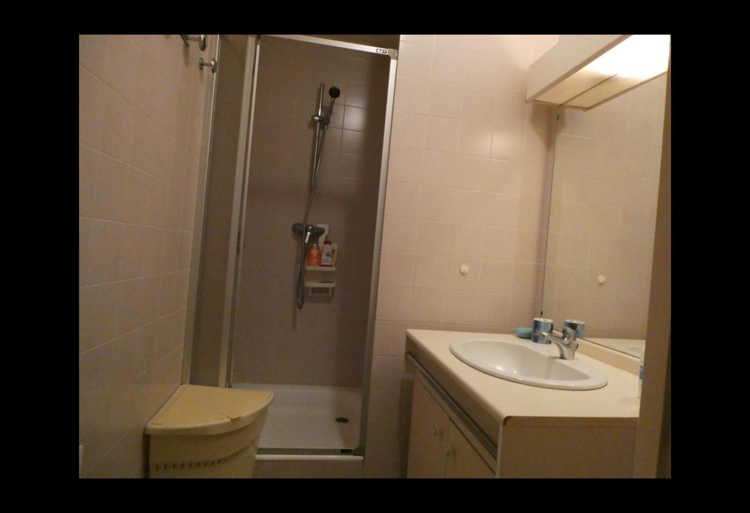 c9b16213-7f53-4219-a2c2-ef1665150deb.jpg