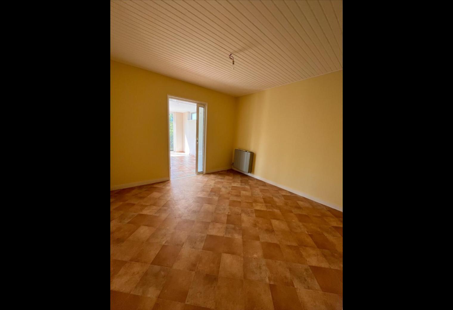 8c5e5294-6e4d-4738-8004-dfb76fb2125e.jpg