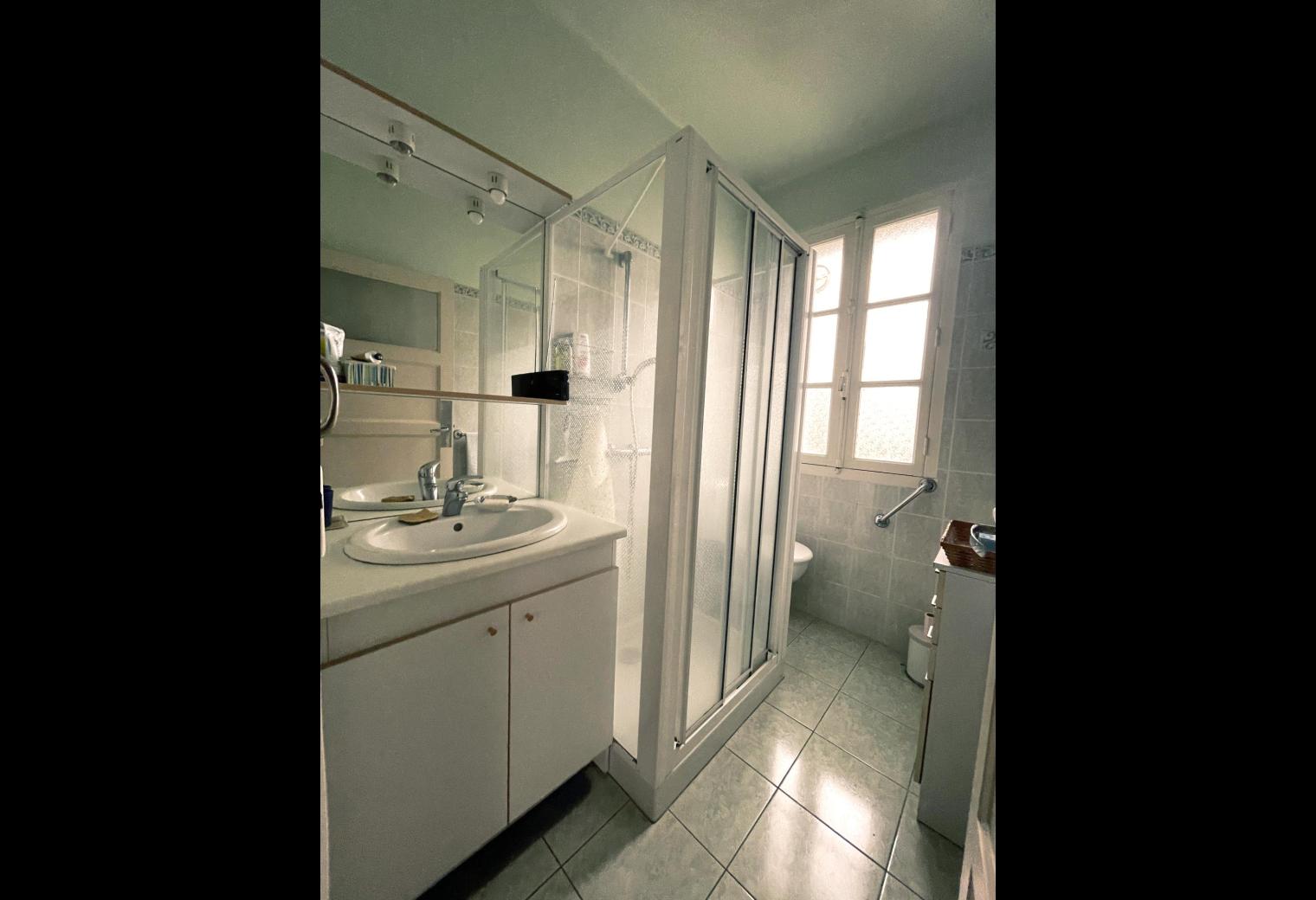 940d33de-98f6-4c14-97a1-292673fab3d6.jpg