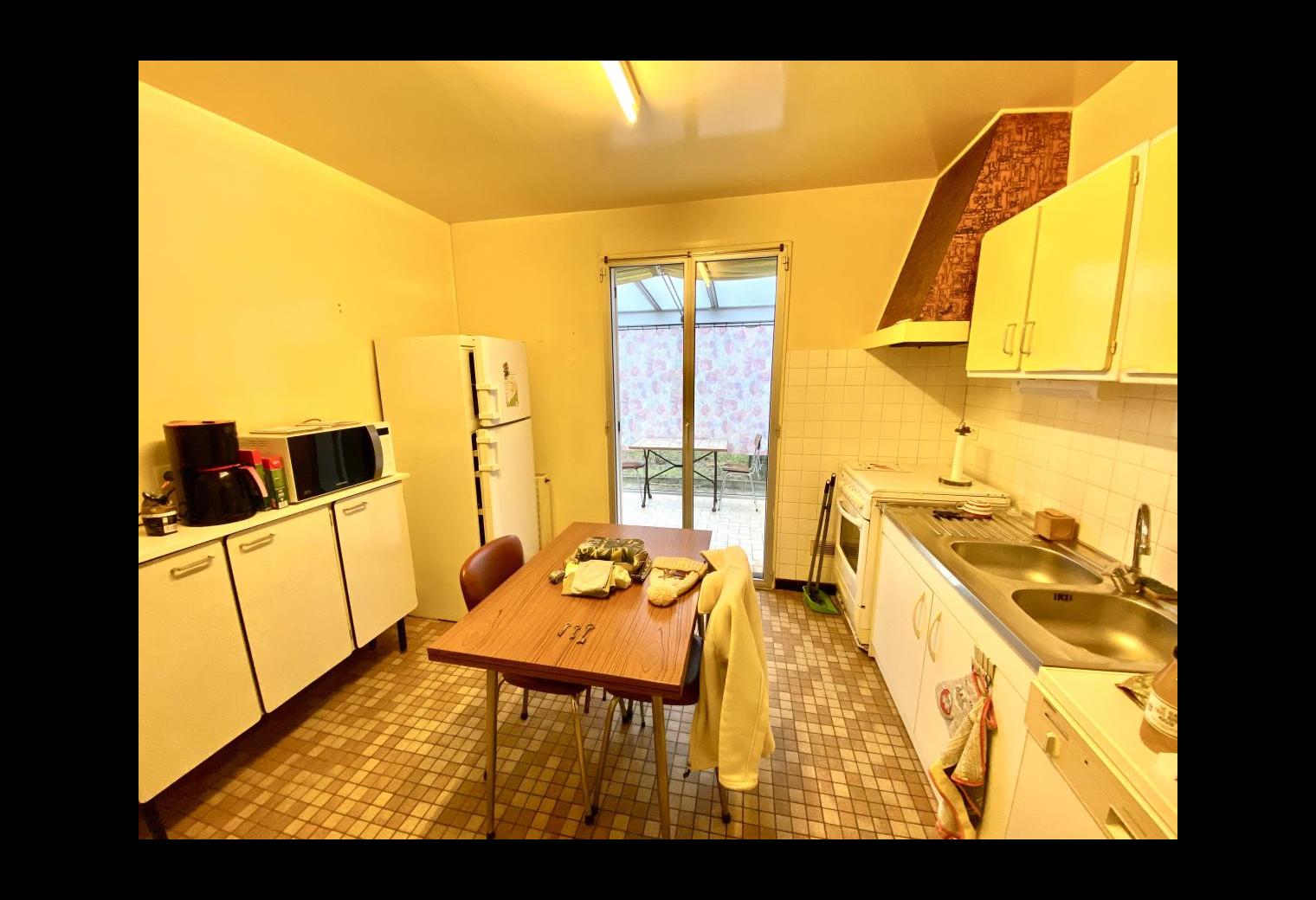 bfe043ce-7bd8-4802-8ecf-3bd2122f9535.jpg