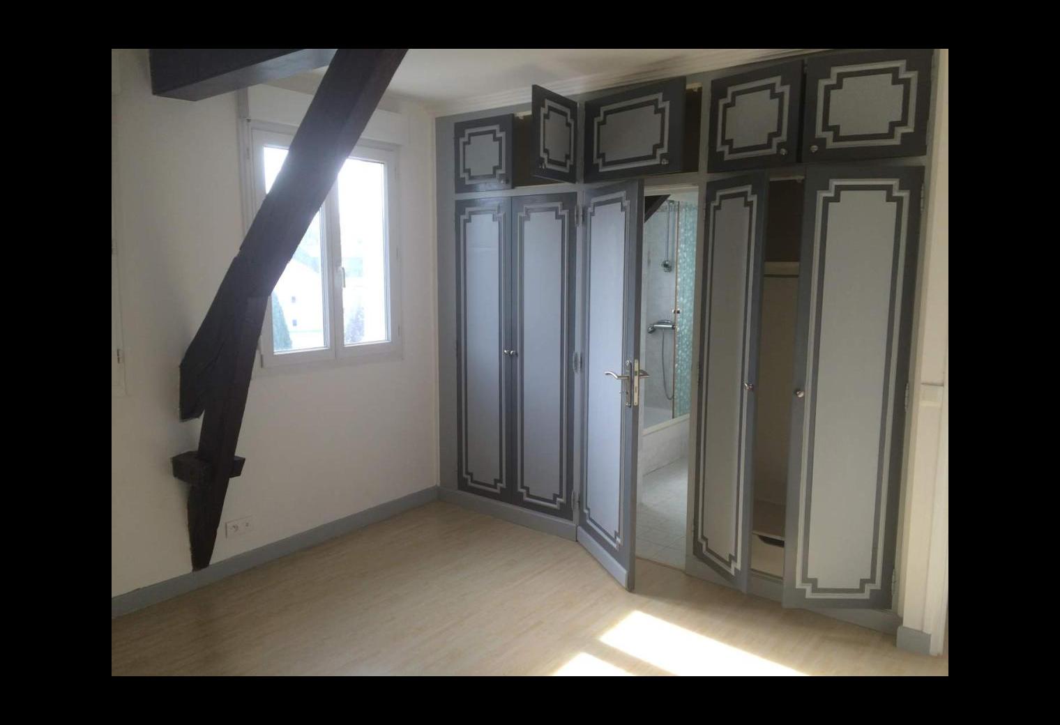 2bd8a4ef-f8eb-4e7e-b773-730c1cc820fa.jpg
