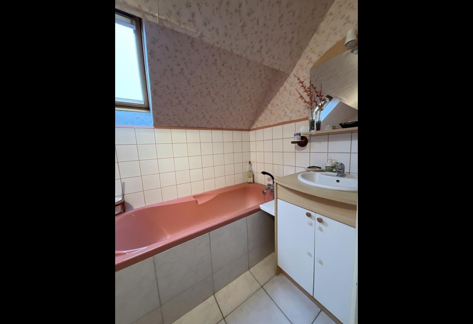 87df48ca-bd2b-475c-8ac4-3d039d108241.jpg