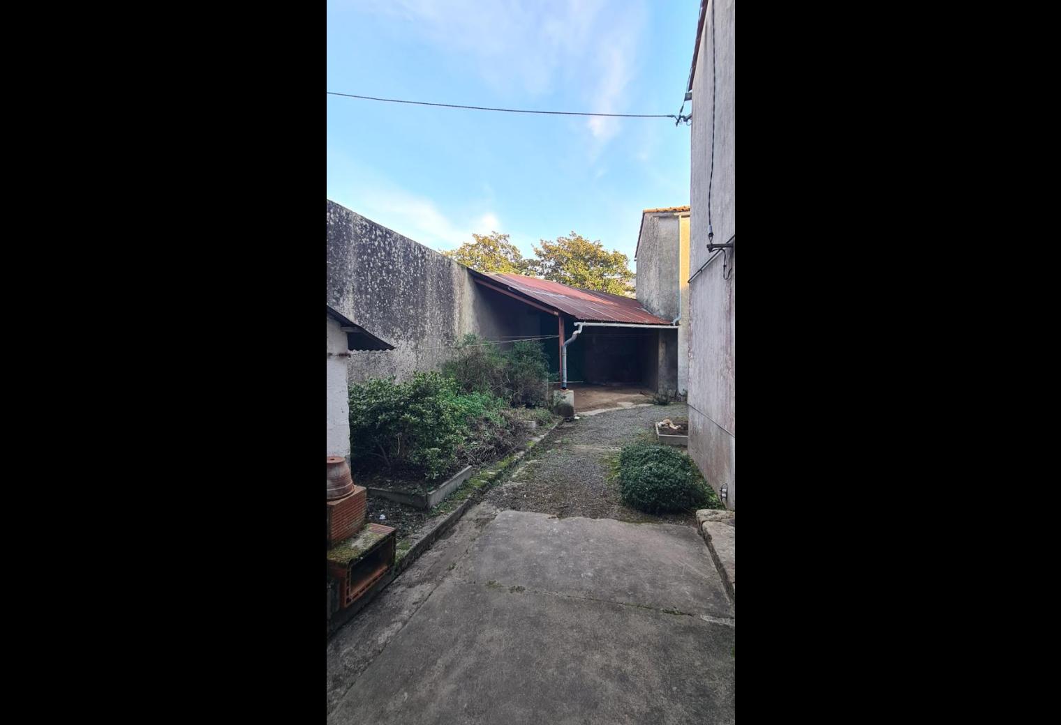 d9cdfa56-84fd-4818-89f2-d5e4491918b8.jpg