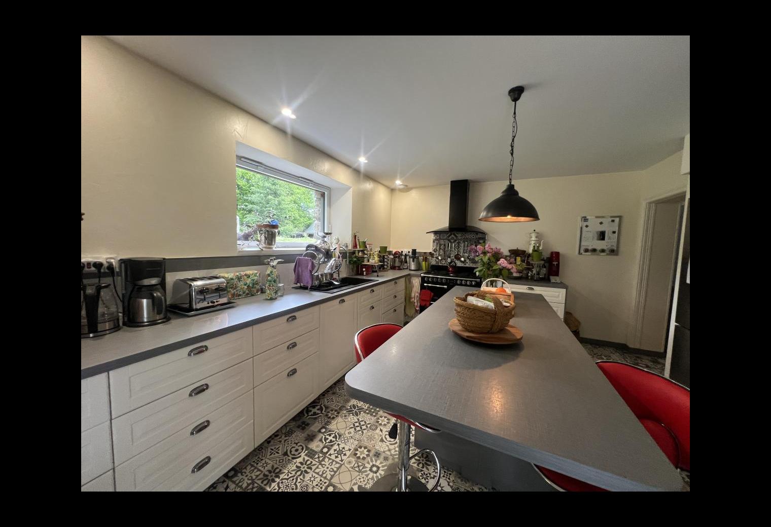 3d520a88-cd0b-4fad-8659-2dfb67196e6e.jpg