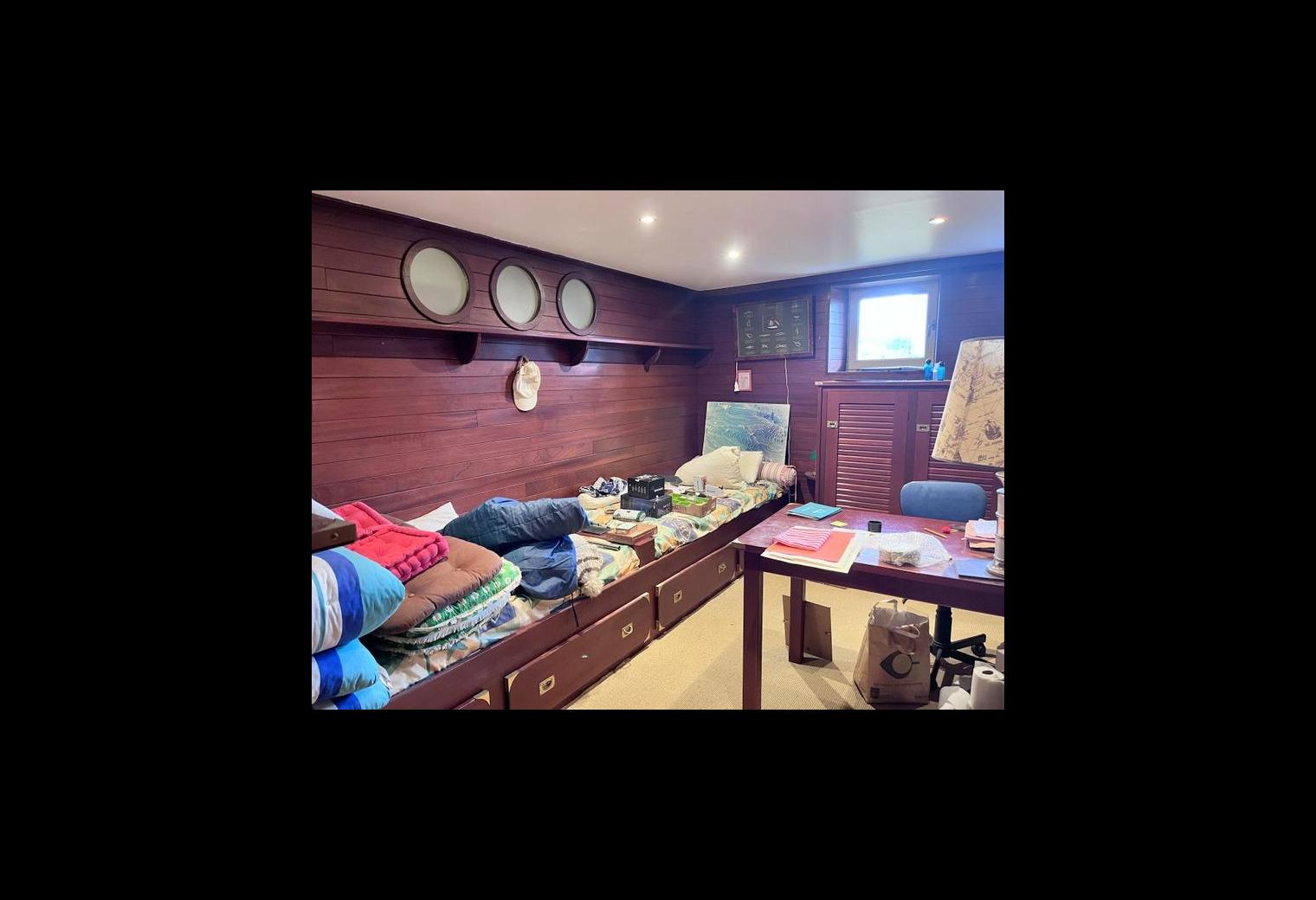 7321b6ec-3046-4af8-ad31-83865a6714ee.jpg