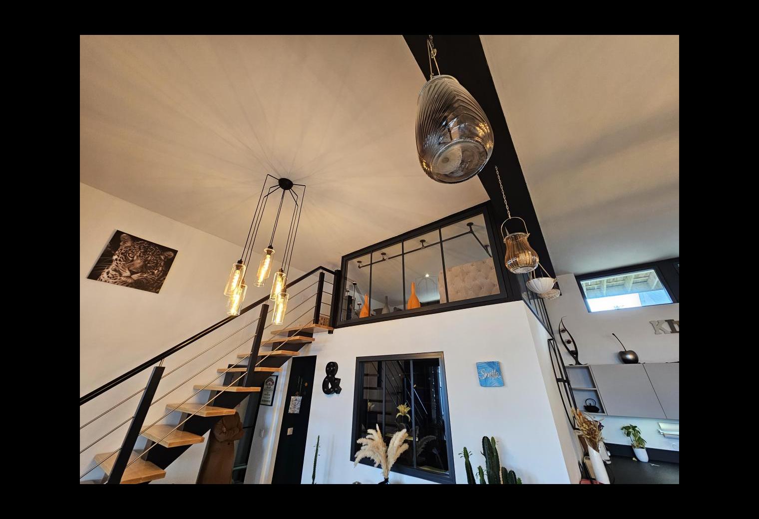 9bd92cb1-0793-48f6-bab6-5fca4e56da89.jpg