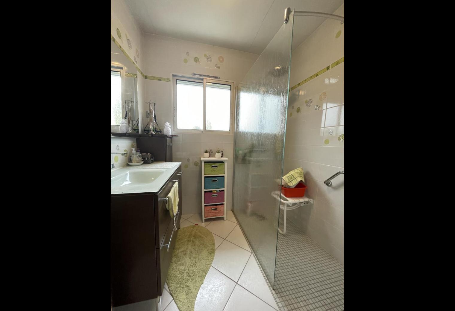 926bd4d1-87ce-4db4-8344-424d2ec9fa38.jpg