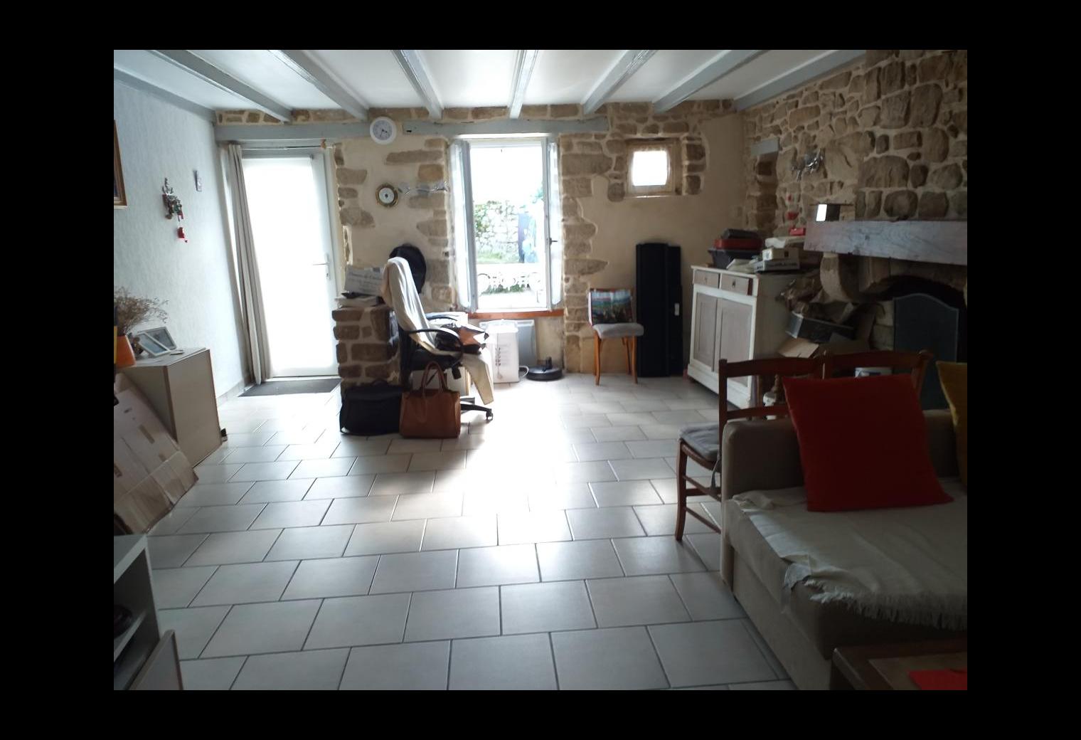 bd327065-c4c9-440d-9c94-093f01b68bd7.jpg
