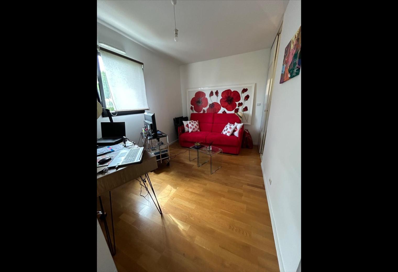 f7caaab0-1e78-4775-94e4-78fa35e5abdd.jpg