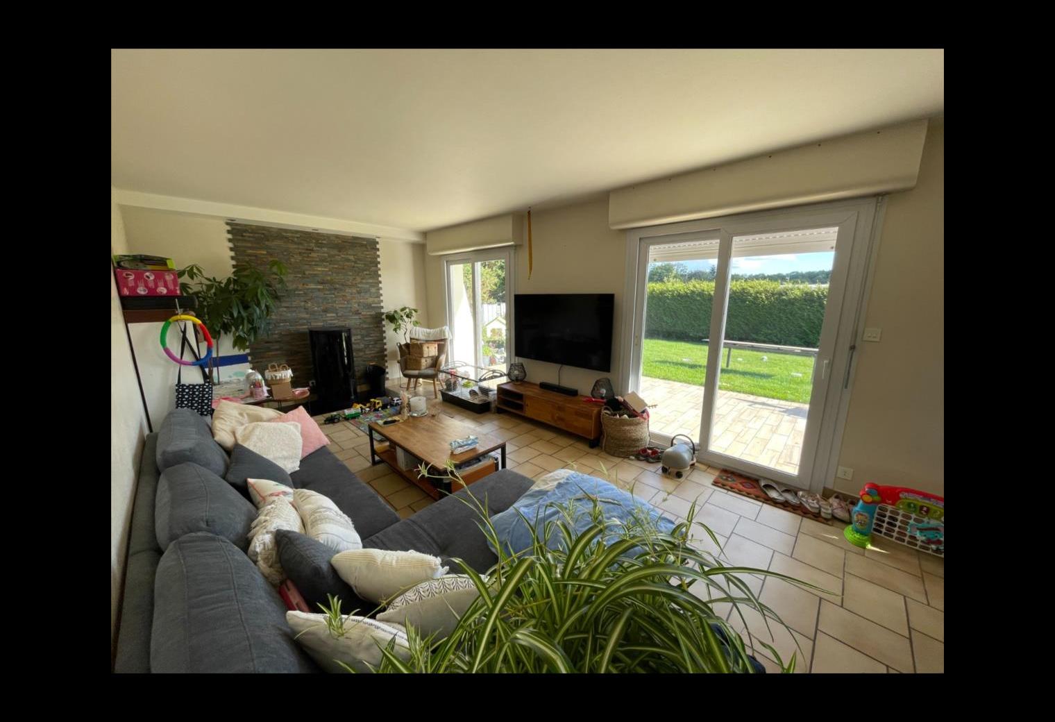 2f21d5f0-0770-4cfa-9d36-ed10733c9ce8.jpg
