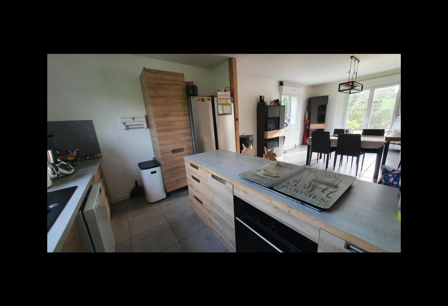 33e254bd-7ea5-4ebe-9848-162871d24de5.jpg