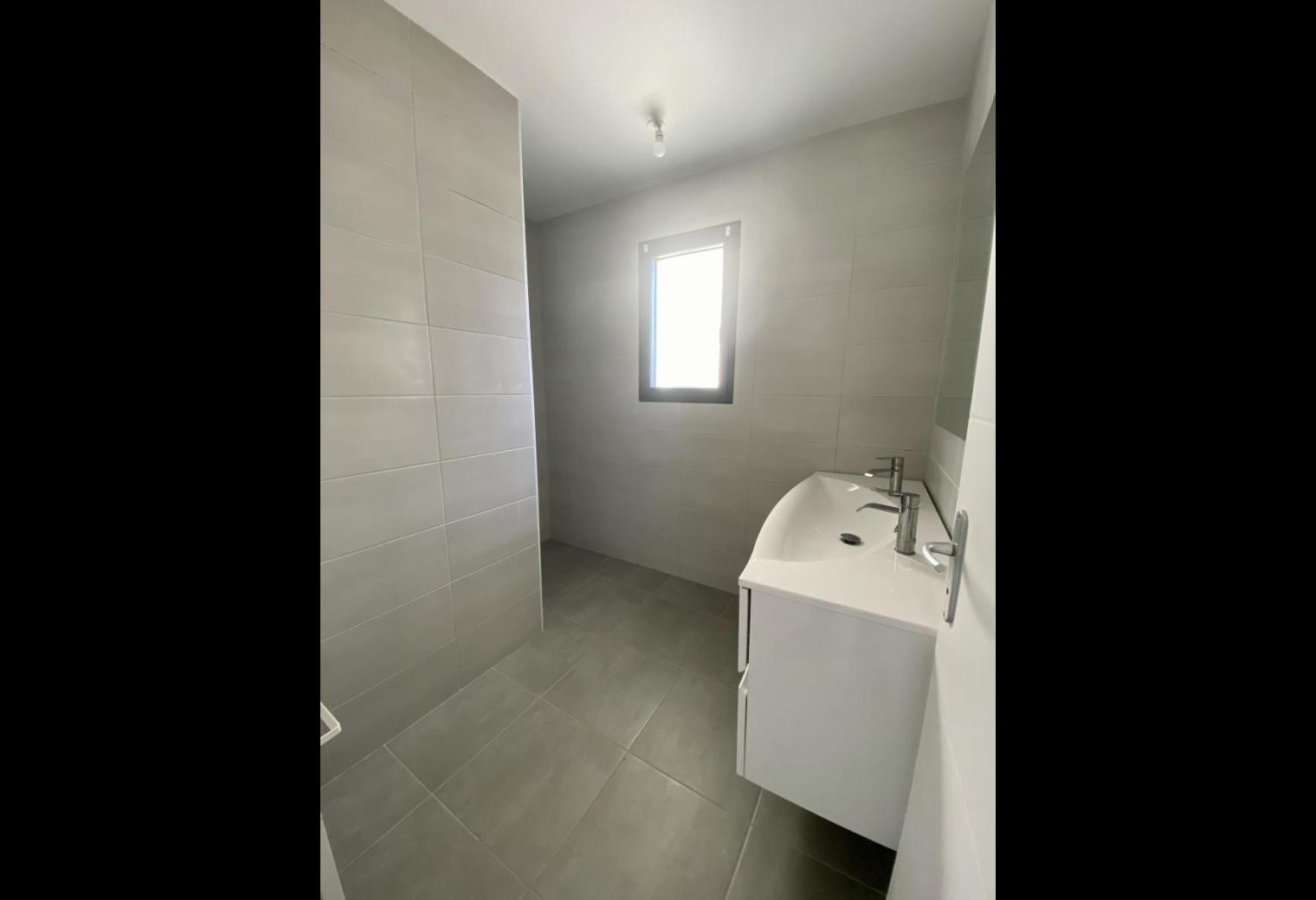 d7daefb7-6ec1-4617-bf9a-3d2cce9b08ab.jpg