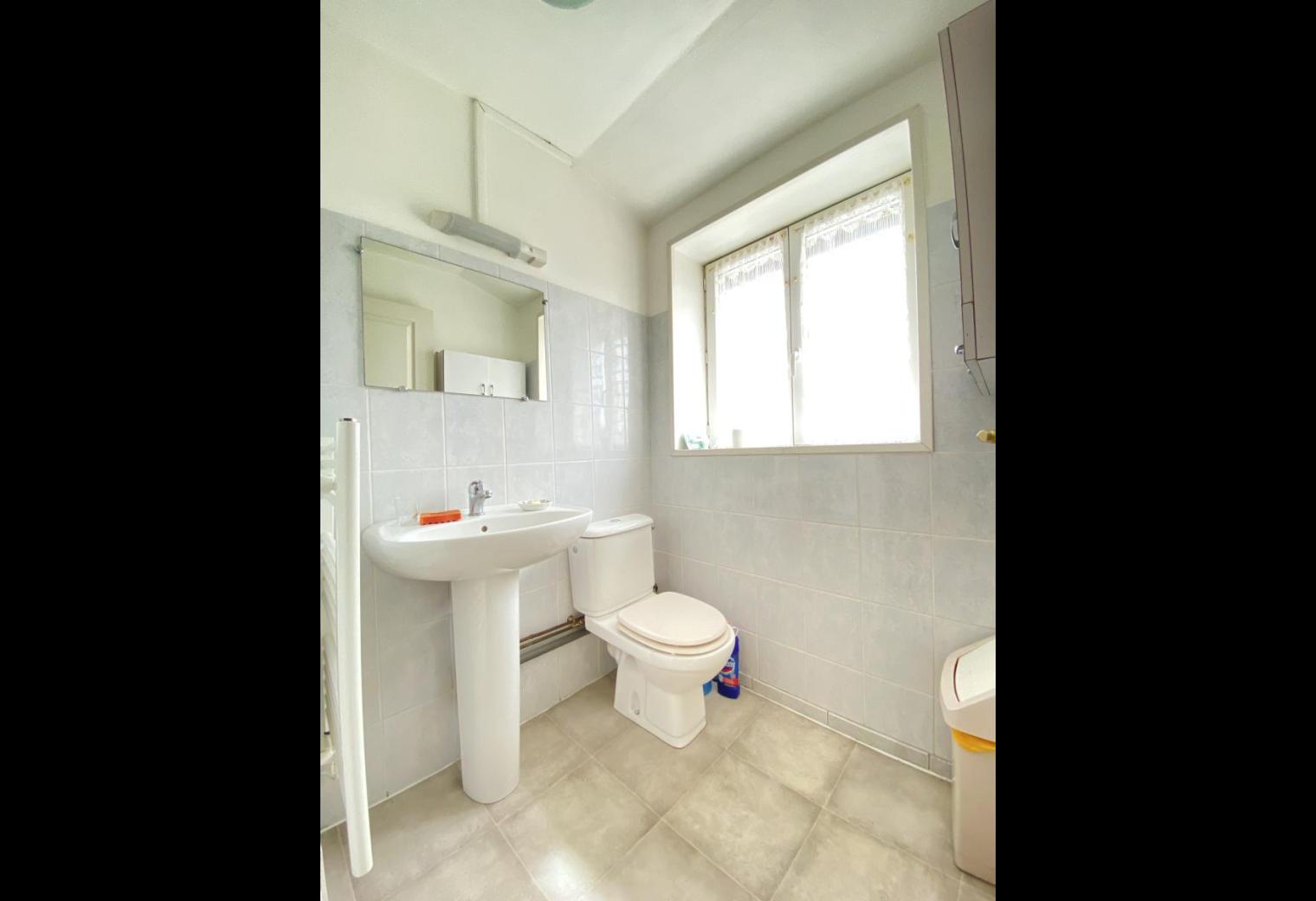 77ed361f-5cab-4069-8205-3c8f5db14e52.jpg