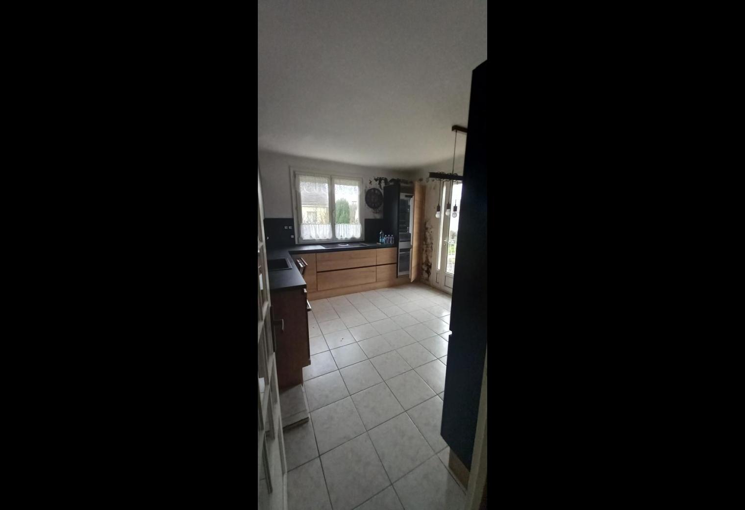 90ef99a3-d9b8-463a-96b4-58aafbb8b924.jpg