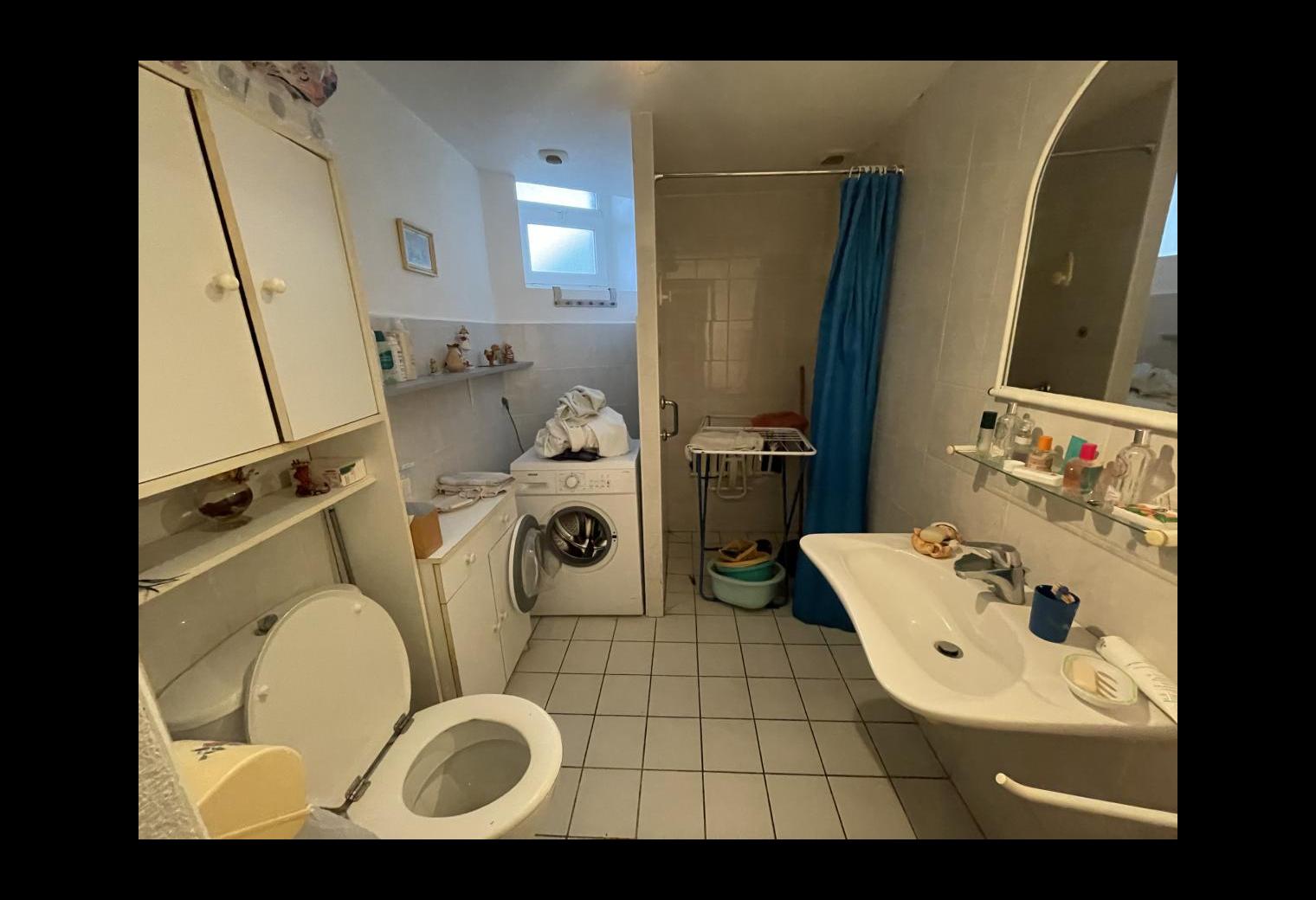 d91f3ce4-b983-47c6-86e8-2a9f5213d7e4.jpg
