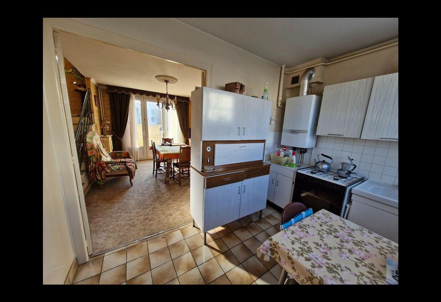 873232e9-bed8-4f95-8996-64c83f75f0ec.jpg