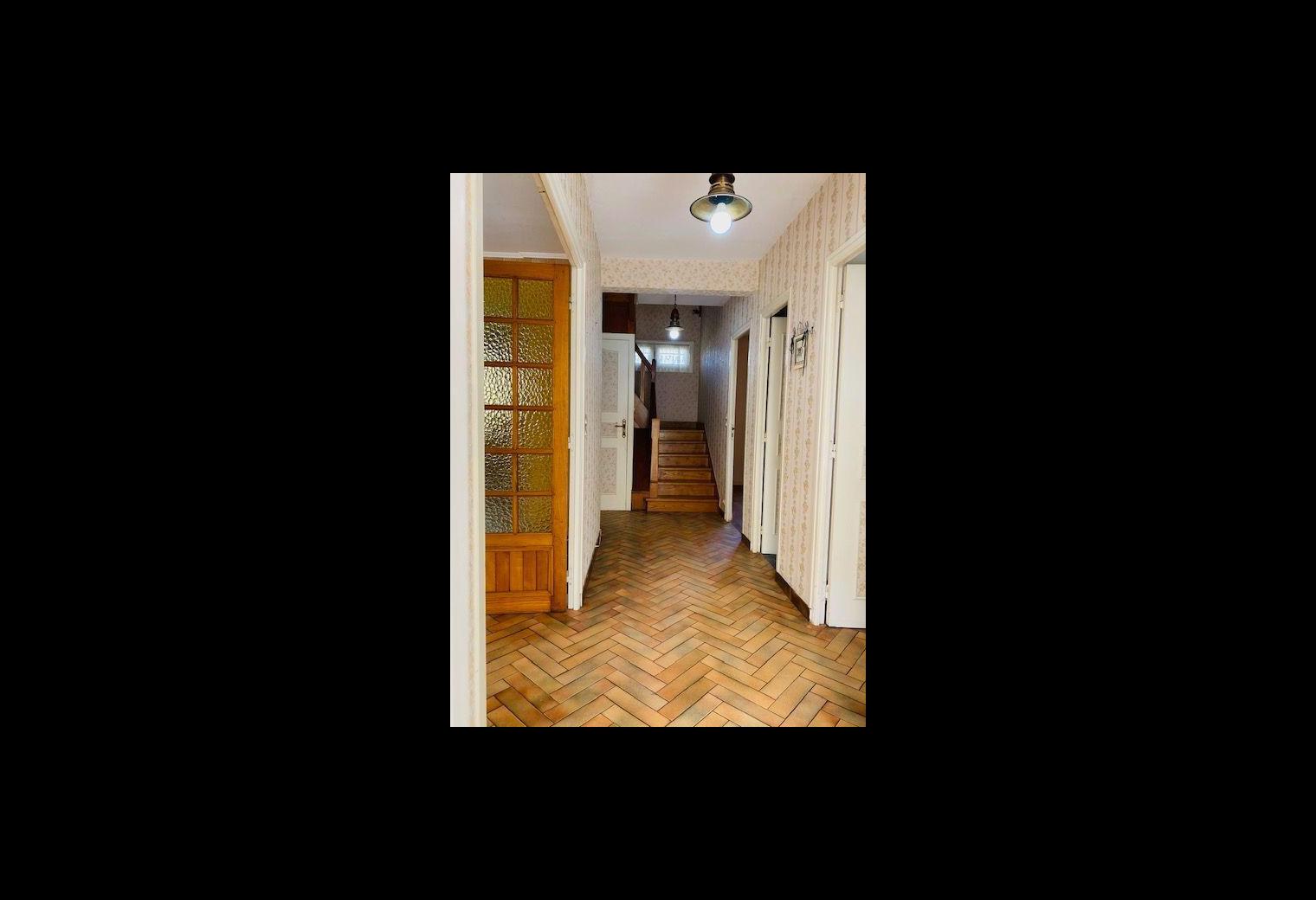 4ba039fa-8cc7-4a33-b44e-0e715adb1397.jpg