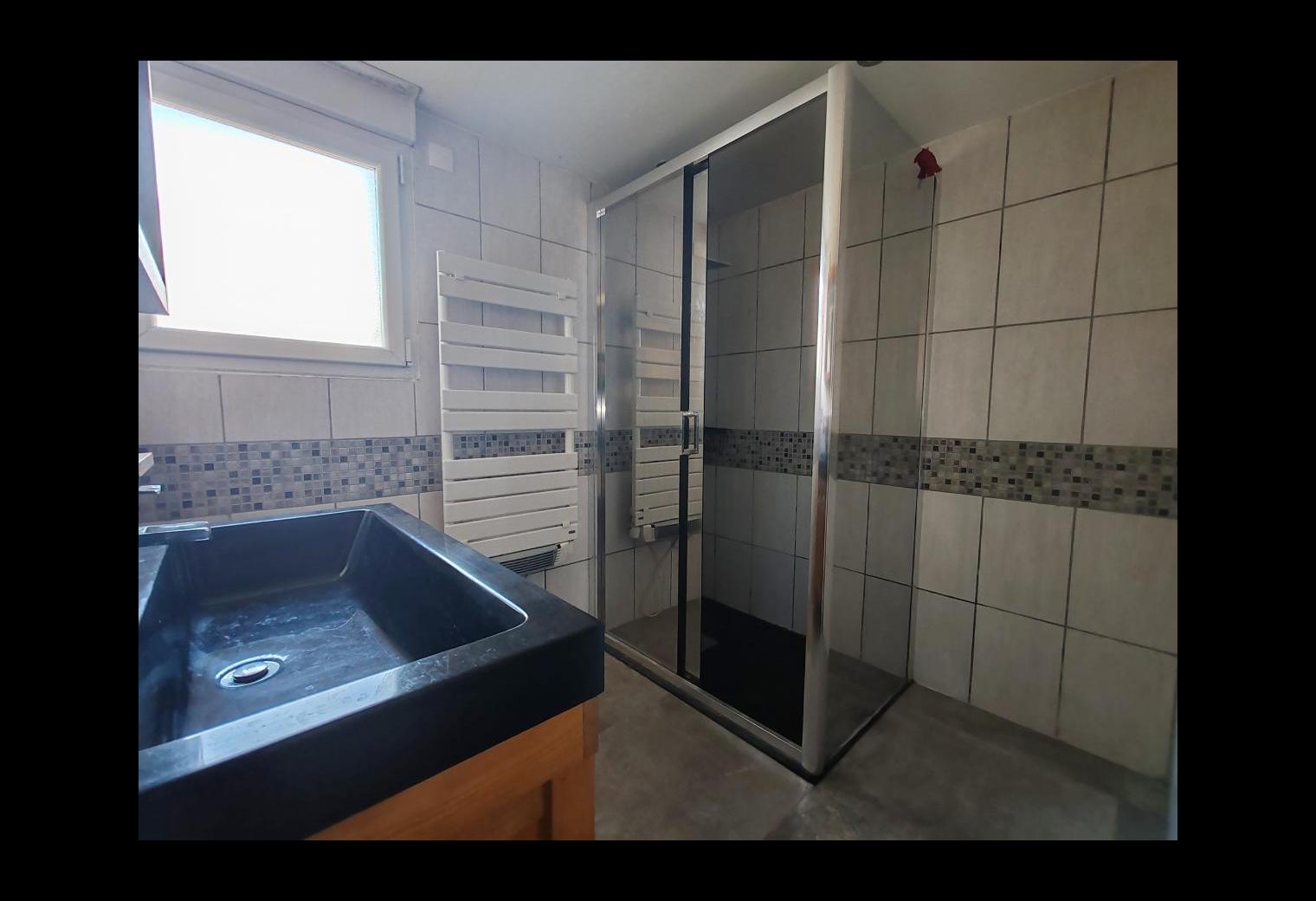 172da1cc-7ce8-40ab-8de6-ec787a39f969.jpg