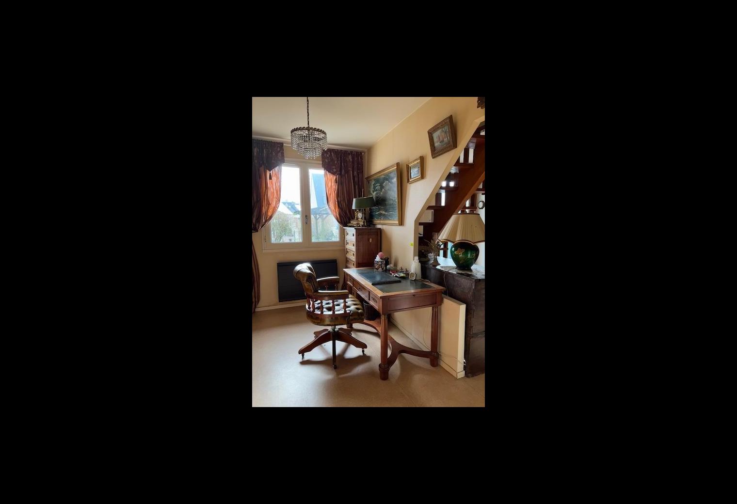 a834021d-ae1b-456d-9273-d4569a6fdad8.jpg
