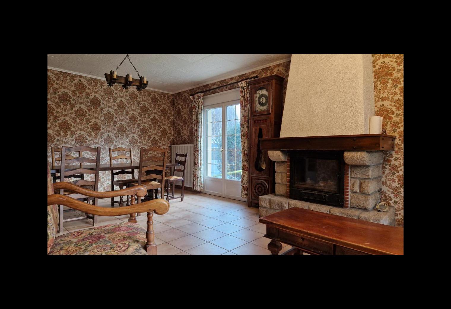 ef363574-a08a-4d66-84e7-218da16235ab.jpg