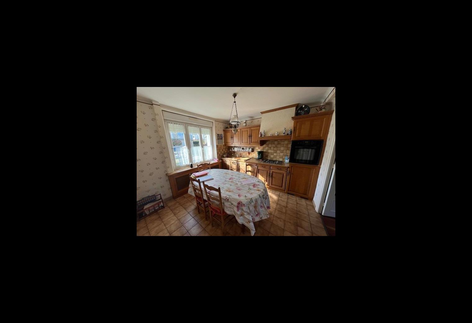 373c6caf-8656-41a2-aed8-50f6ddbd88e6.jpg