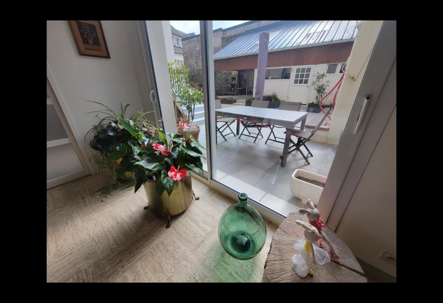6ff2369a-d175-43cc-b3f2-304fb2aee435.jpg