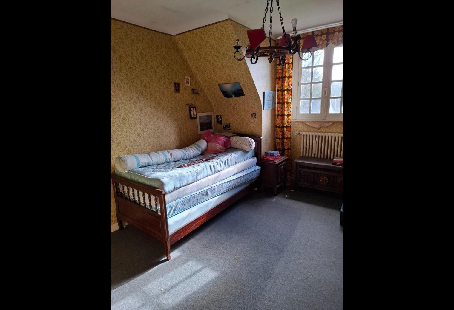 8aa65858-ce15-46dd-8514-1e85d1ee4b65.jpg