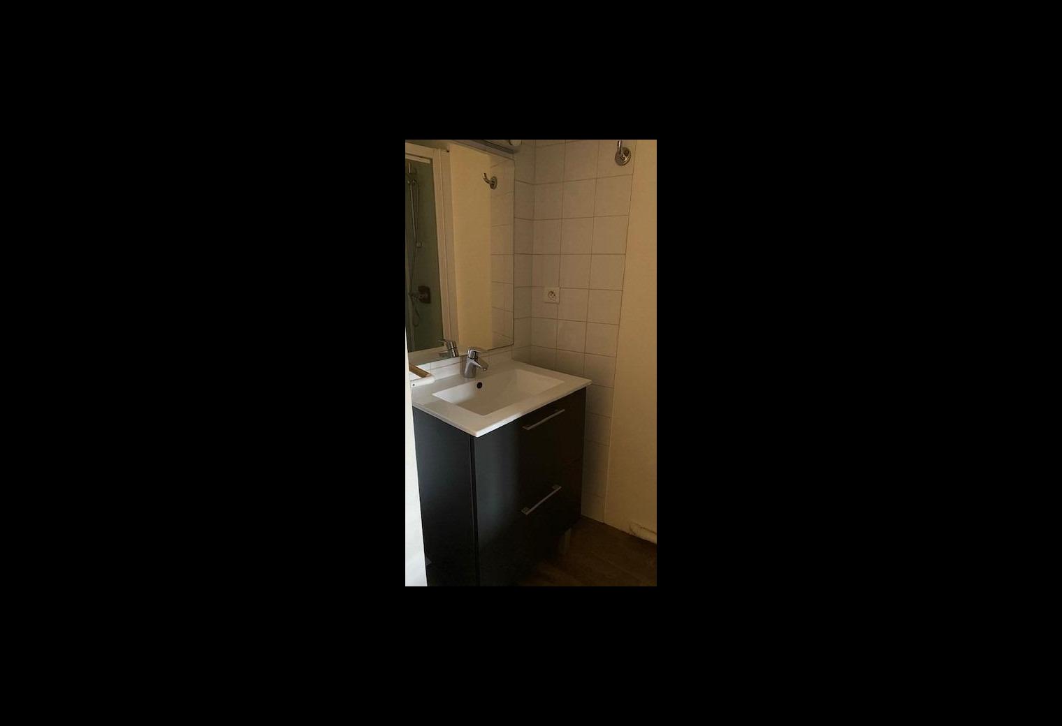 4d85b6b3-4f83-4e80-b4df-c4bde87ca8f1.jpg