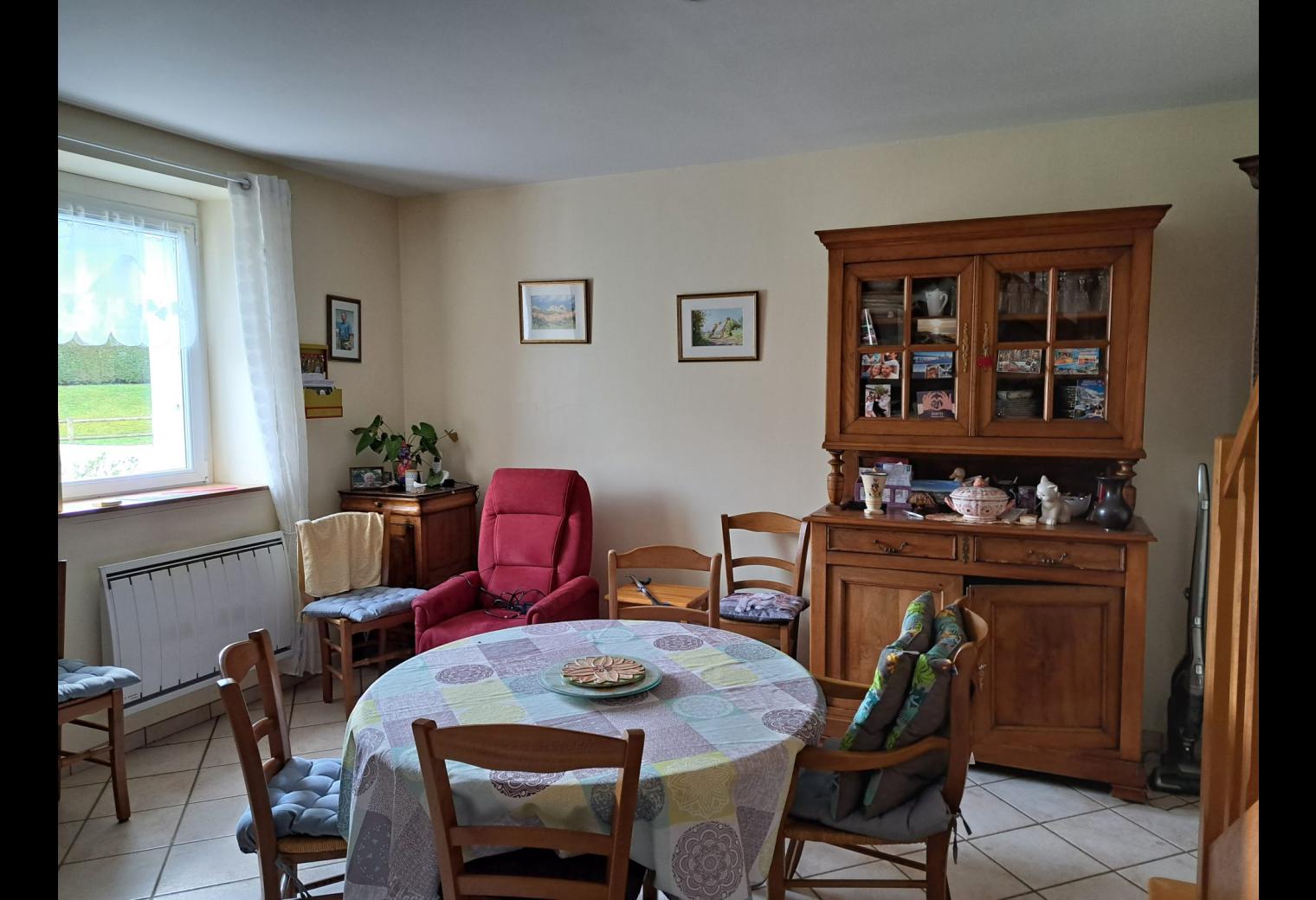 73e28ef2-46ad-4dbe-9d6c-16be87dc2eb0.jpg