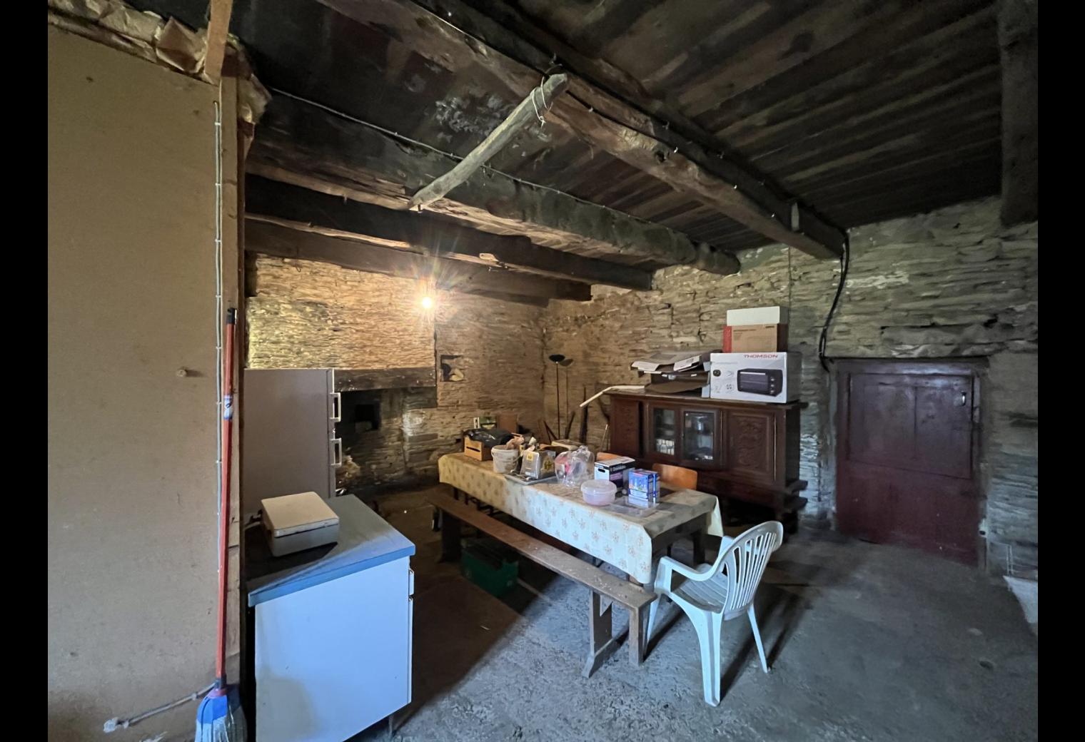 55b9bef8-be15-4ae7-a541-7b6abd45ae23.jpg