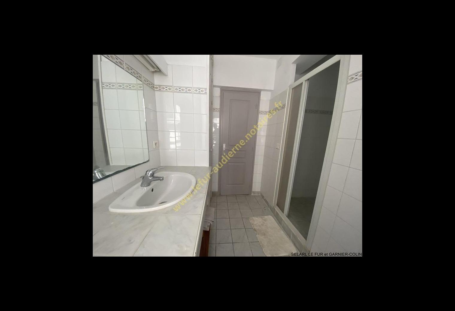 4fc204a1-c13d-4116-bbb7-3614d42c3f0e.jpg