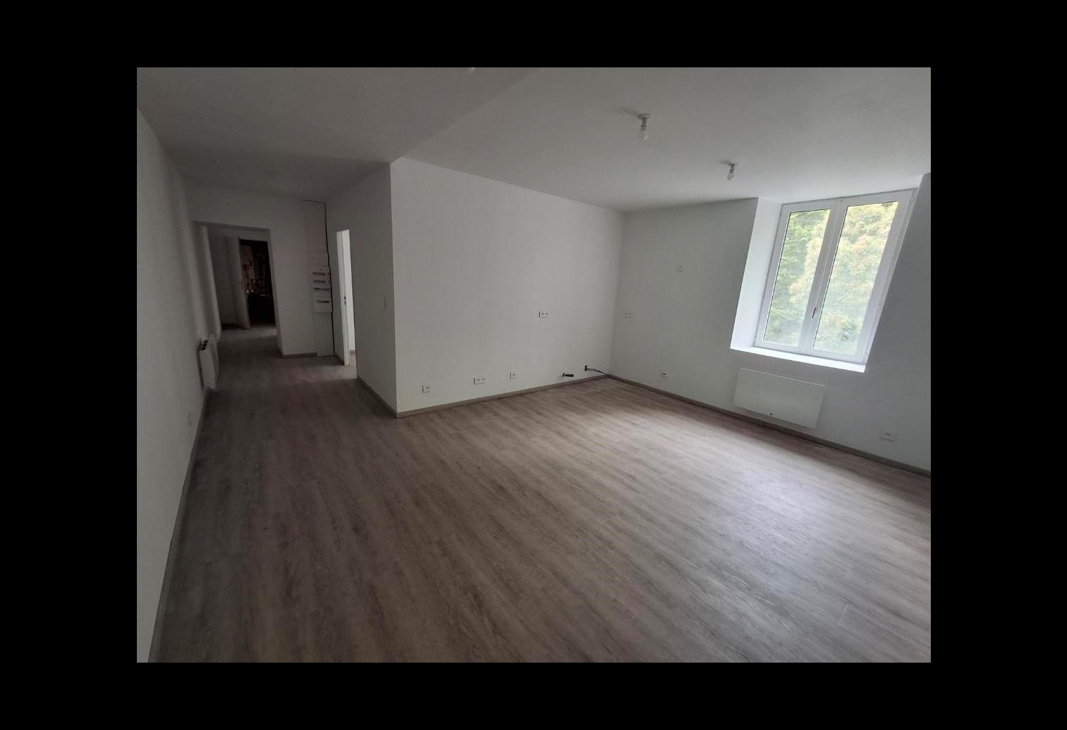 c4958649-afe8-4ed1-bed9-92d0af75acd9.jpg