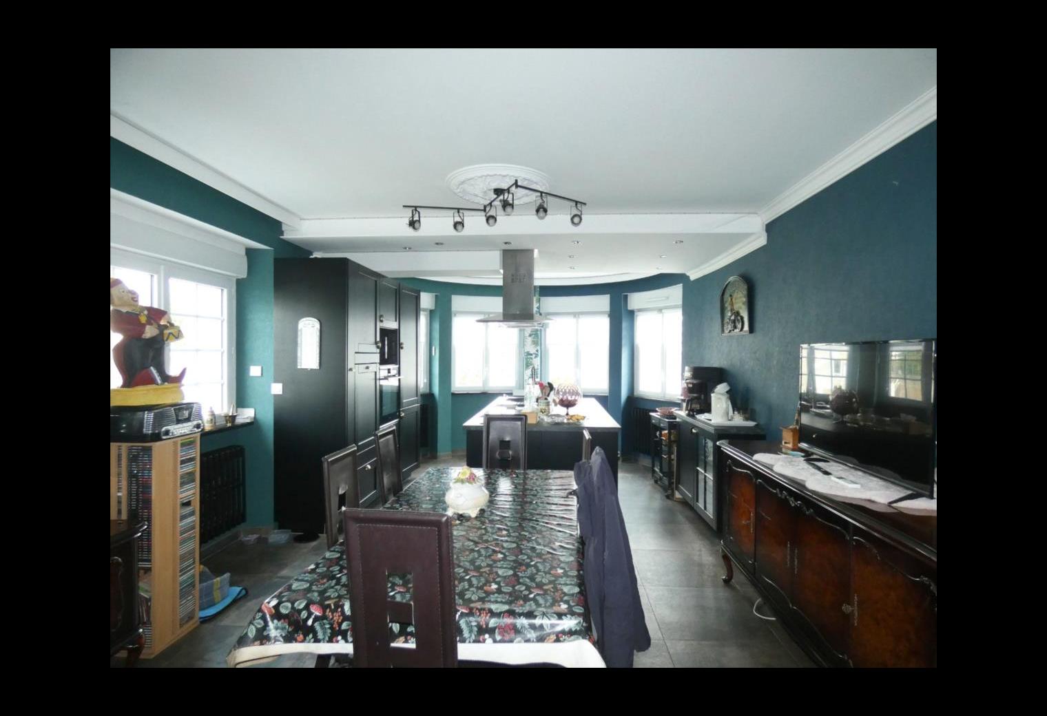 183a2ece-bec8-4add-92a0-099ac0d522f6.jpg