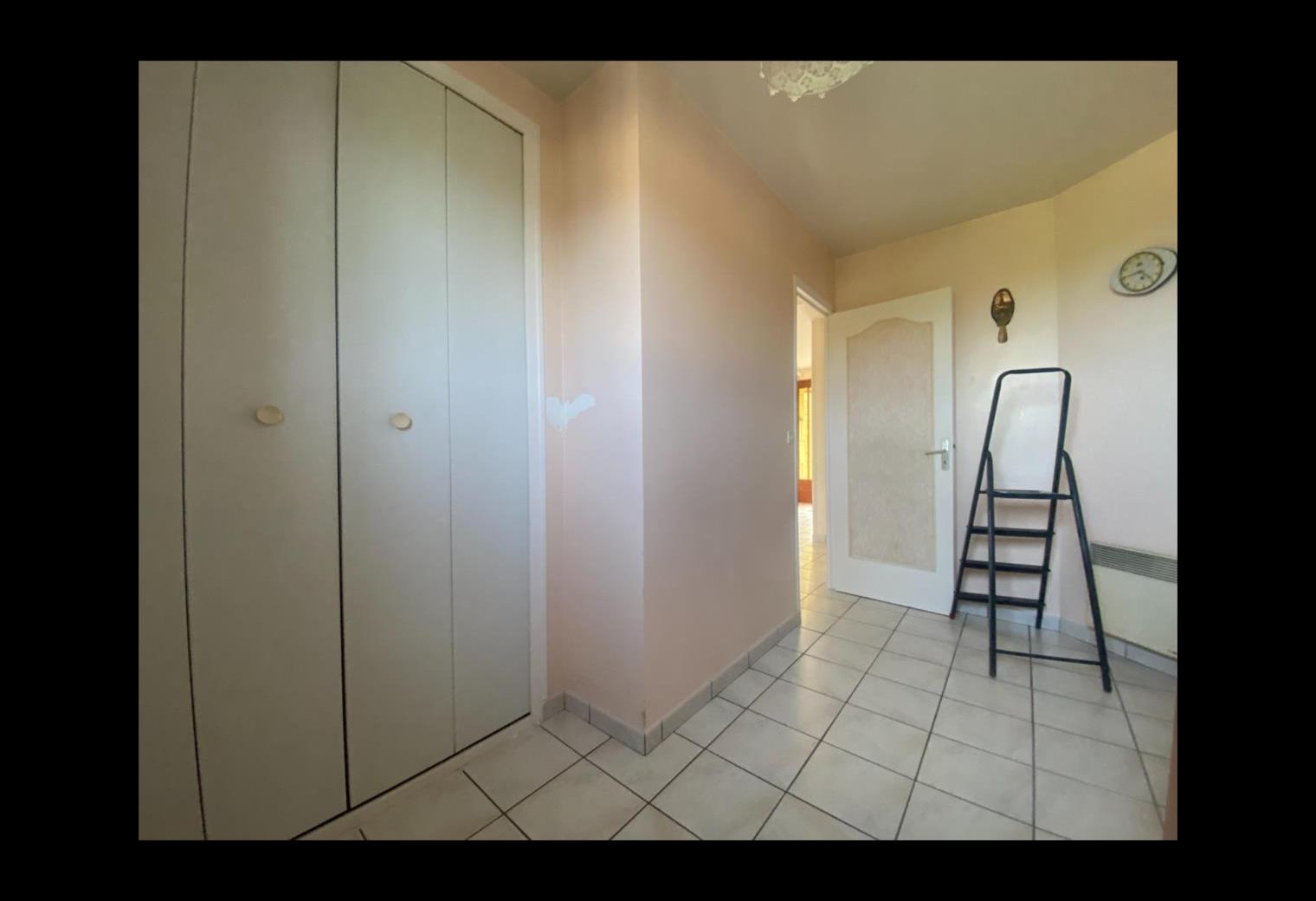 d08e31cc-9dd1-44eb-a839-0156fe52df6a.jpg
