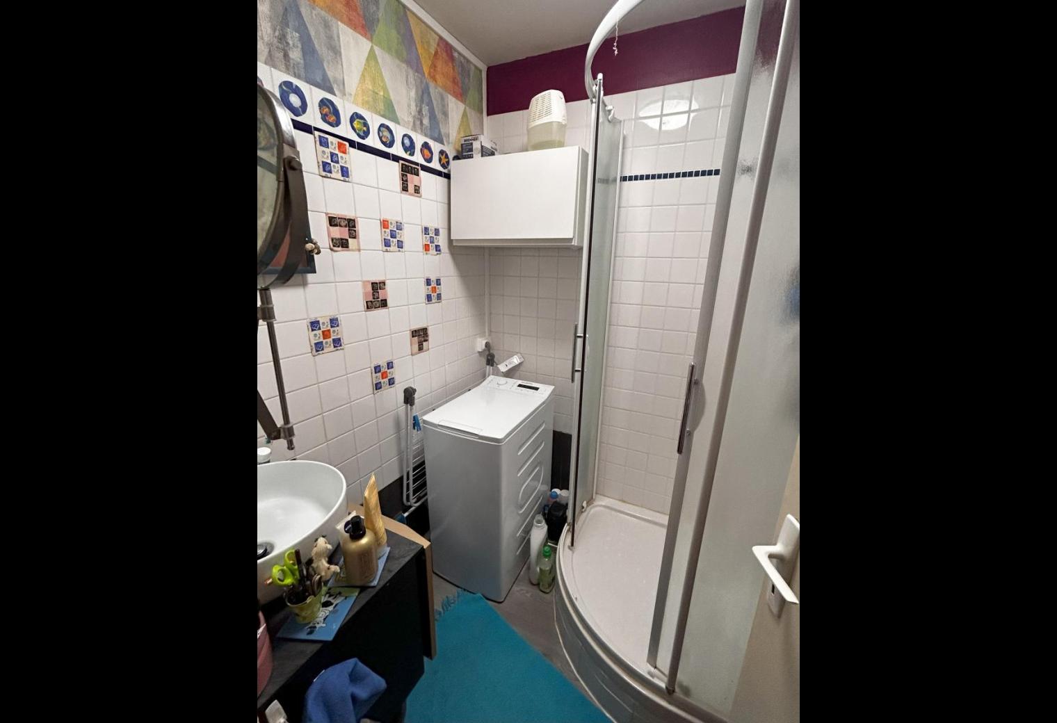 21c7f3e4-e8db-4302-bbd3-f485cc520a4c.jpg