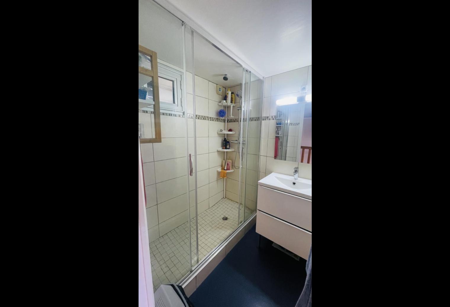 177ab40c-a6da-4683-a5cc-ae72b8a43105.jpg