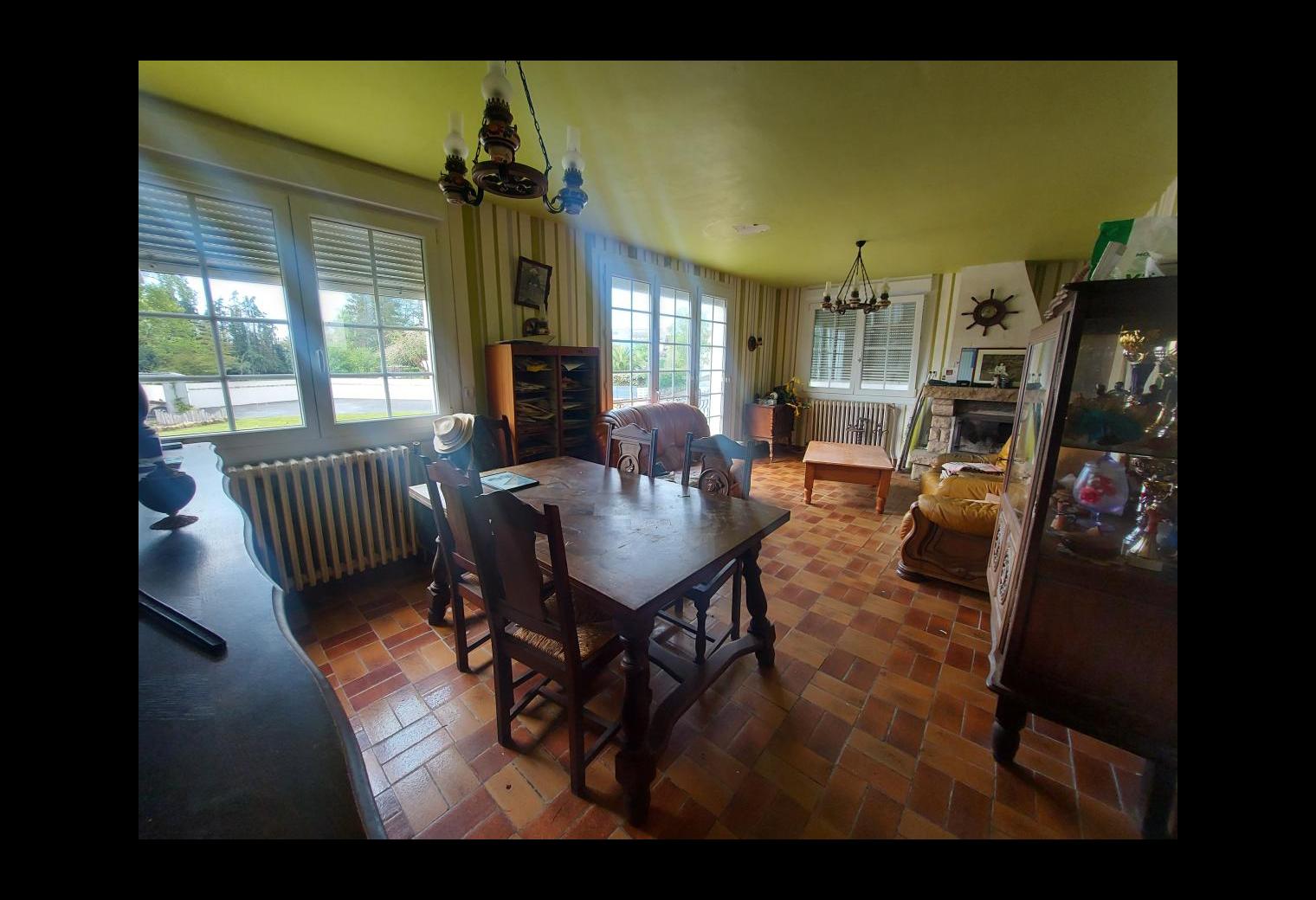 7833e77e-2644-4bd6-a3ba-38791b3c7a17.jpg